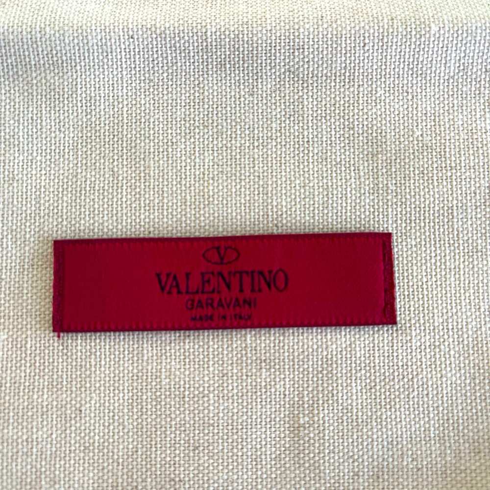 Valentino Dust Cover ❤️Excellent Condition!